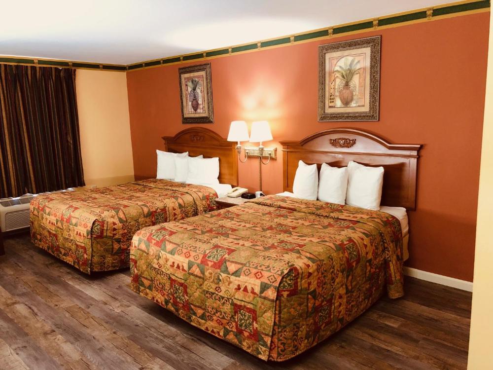 Standard Queen Room interior
